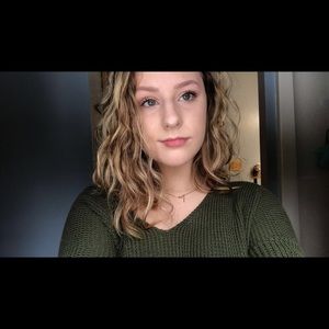 Meet your Posher, Maya